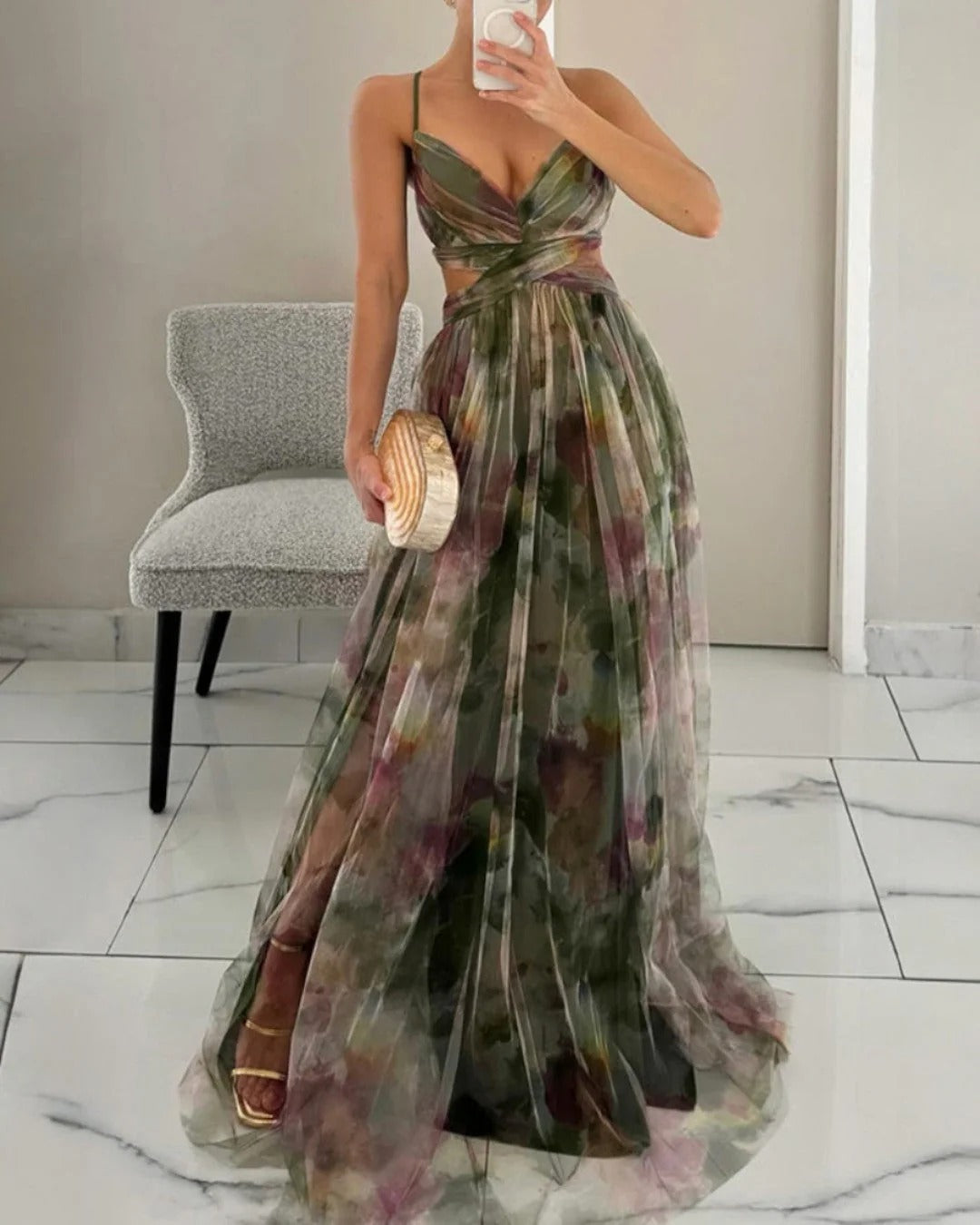 Vestido fluido con escote cruzado